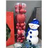 Image 9 : ** Assorted Christmas Decorations