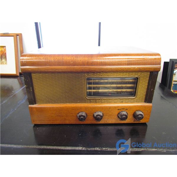 **Vintage Marconi Radio