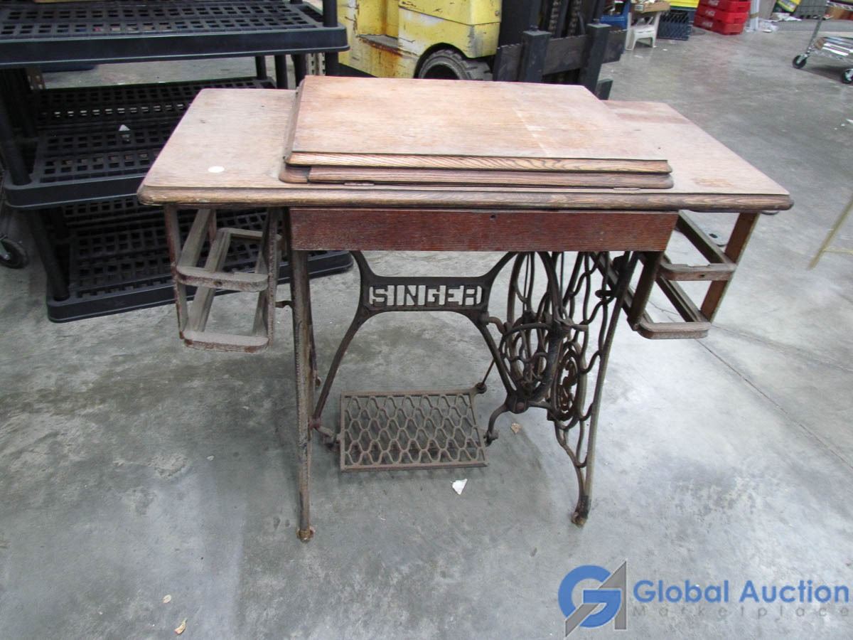 **Vintage Singer Cabinet Sewing Machine Vintage singer sewing machine cabinet