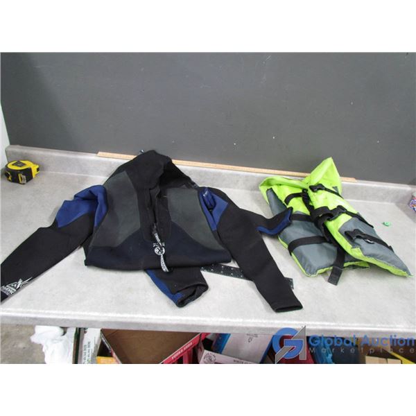 Men's Sz Med Wetsuit and Youth Life Jacket