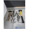 Image 1 : Hammer, Pliers, etc