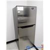 Image 1 : **Stainless Steel Fridge/Freezer