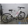 Image 2 : Ladies Infiity Cruiser Bike - White