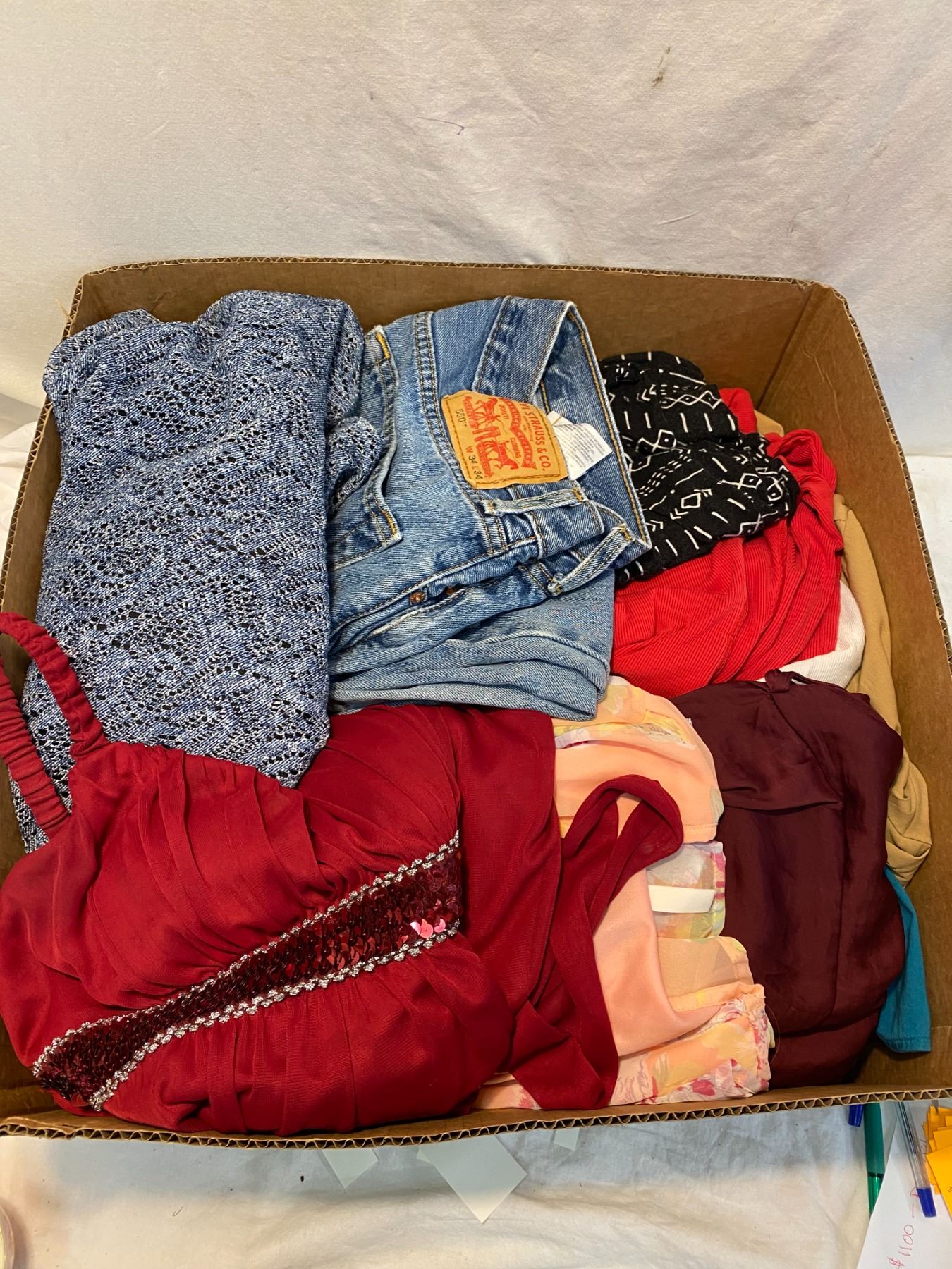 Box assorted size clothing