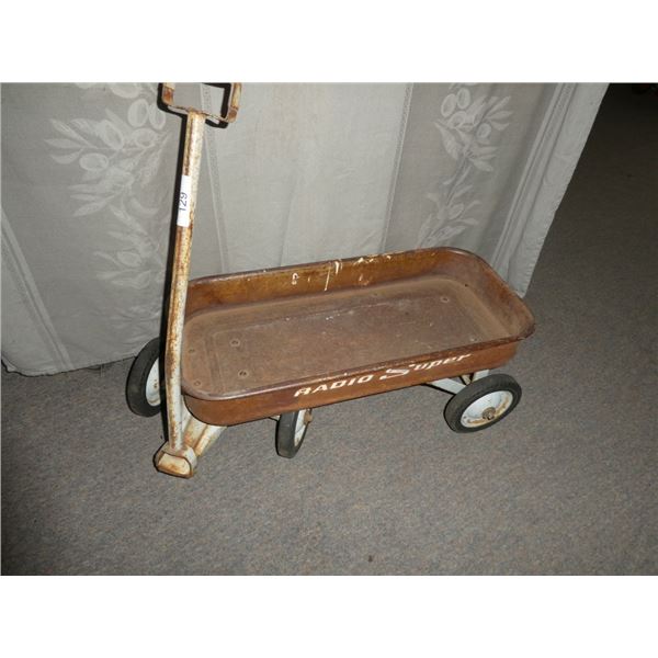 Vintage Metal Radio Super wagon