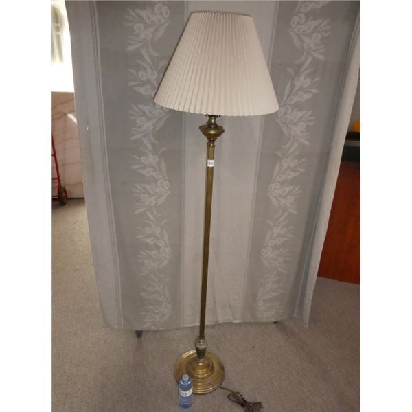 floor lamp