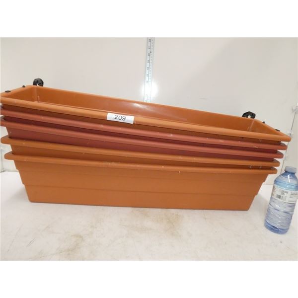 5 rectangular planters