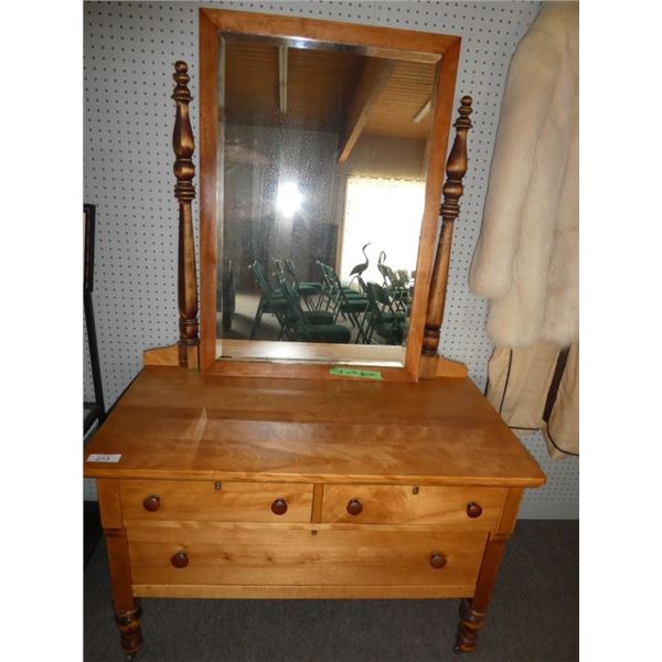 Vintage wooden dresser w/ mirror