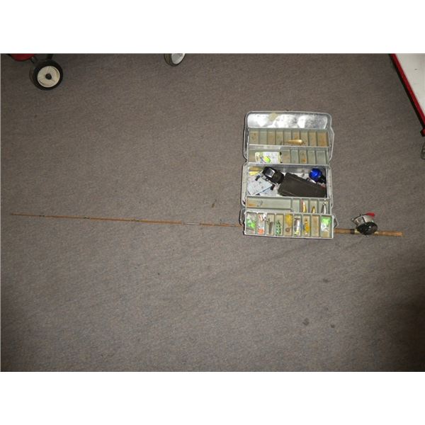 metal tacklebox (& contents) & fishing rod w/ reel