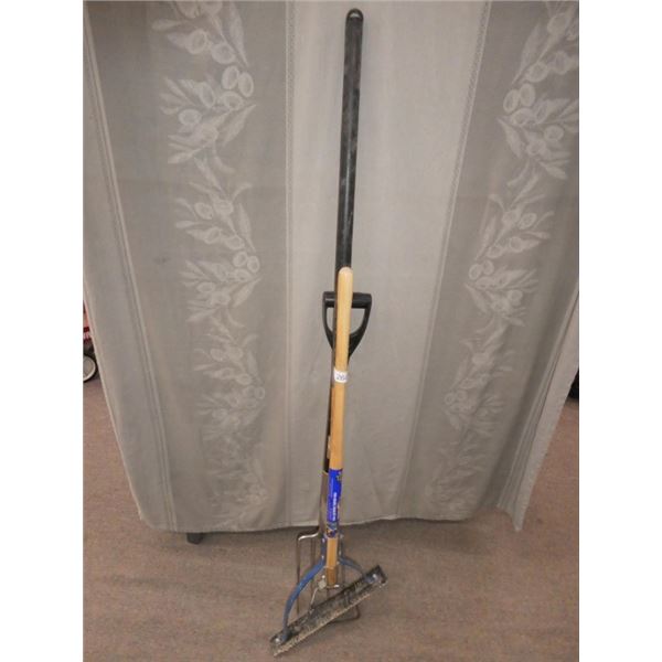 misc garden tools
