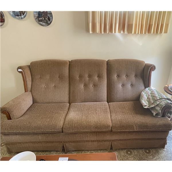 Vintage Cloth Couch Excellent Condition 38H x 35D x 84L