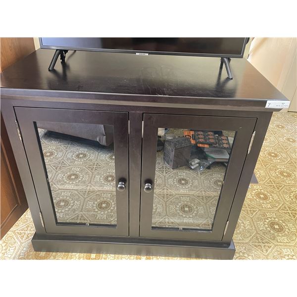 China Cabinet 31H x 36W x 19.5D