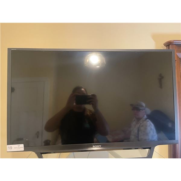 Sony Bravia Television WIth Remote Tested KDL-32W600D