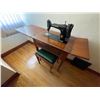 Image 1 : Early SInger Electric Sewing Machine Excellent Condition EE643034