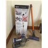 Image 1 : Dyson Vacuum Cleaner