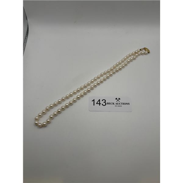 18" Strand Of Cultured Pearls on Silk with 14K Clasp