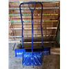 Image 1 : 2 Snow Shovels