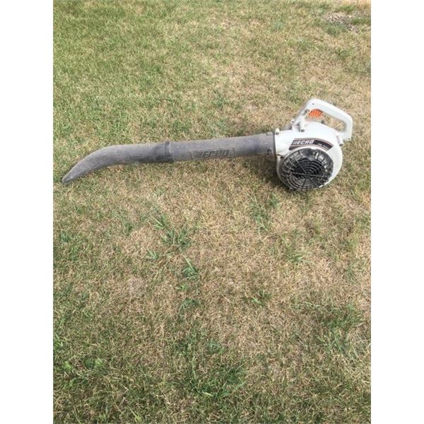 Echo PB-1000 2 Cycle Leaf Blower