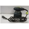 Image 1 : BLACK & DECKER FS500 SANDER