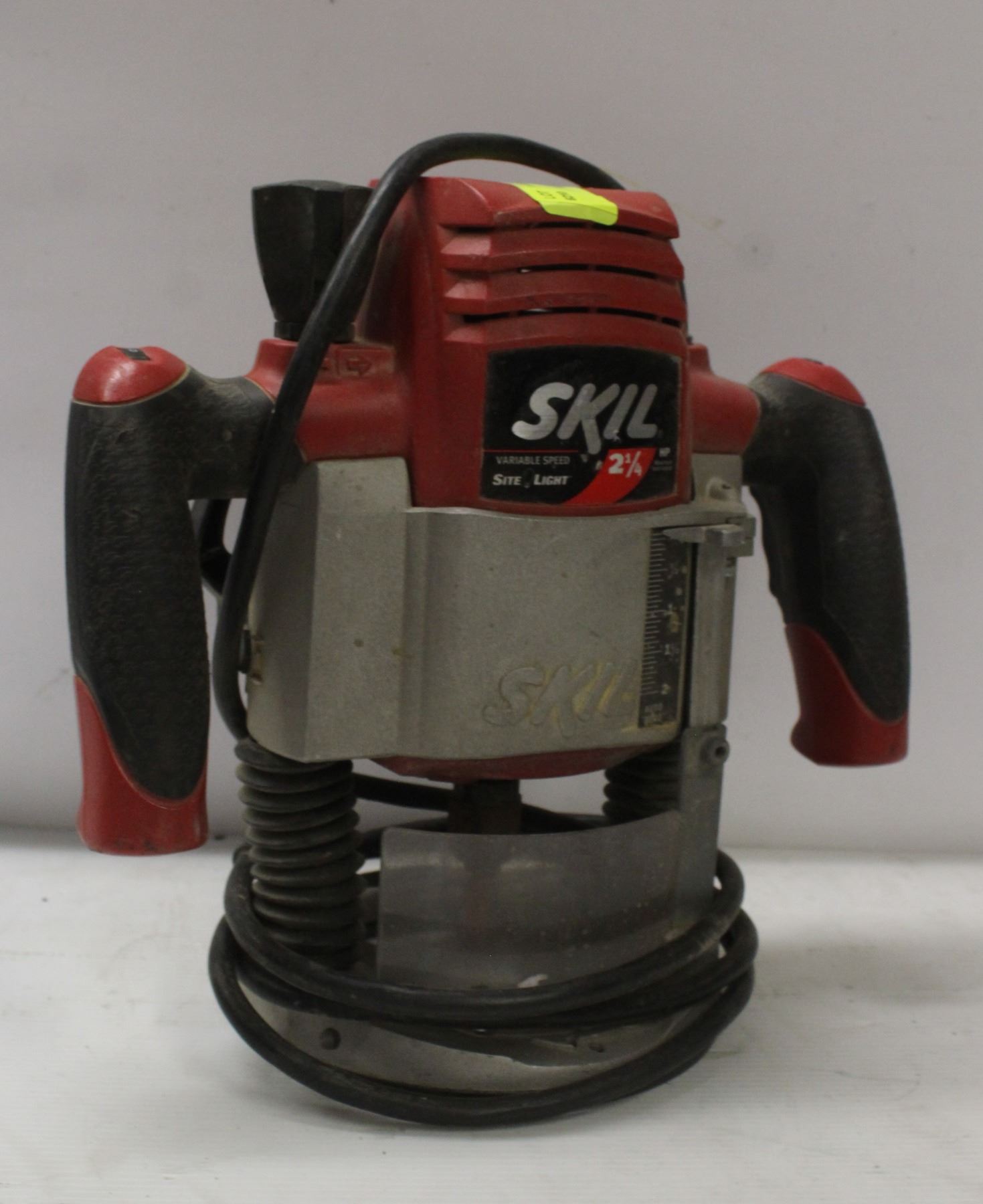 Skill Fixed Base Router SKIL 1810 1-3/4 HP FIXED-BASE ROUTER