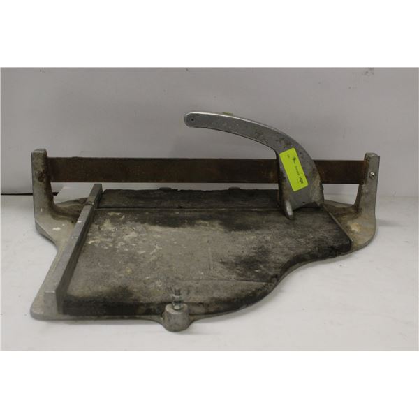 SUPERIOR TILE CUTTER