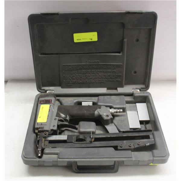 SENCO SLS20 STAPLER WITH CASE