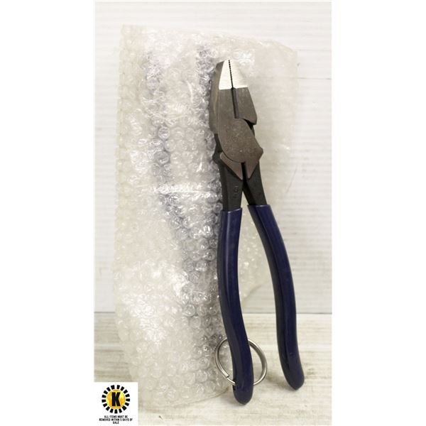 PAIR OF KLEIN TOOLS 9" PLIERS W/TETHER RING