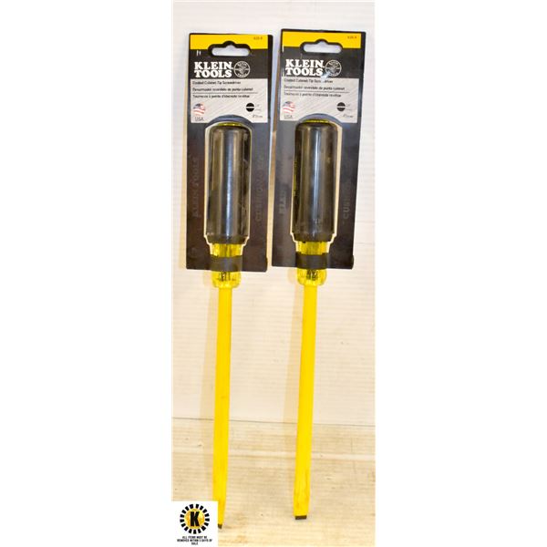 PAIR OF KLEIN TOOLS COATED CABINET TIP SCREWDRIVER