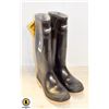 Image 1 : BAFFIN BLACK GRIPPER SZ 7 RUBBER SHOES