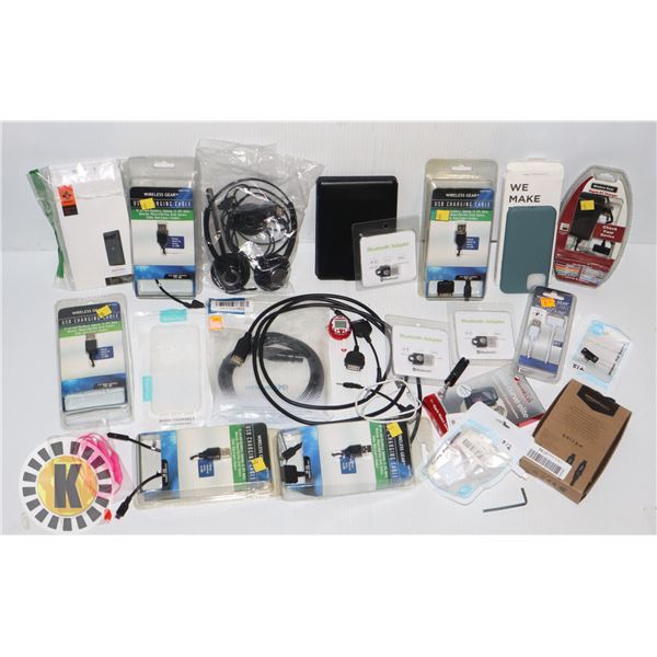 FLAT OF ASSORTED ELECTRONIC ACCESSORIES