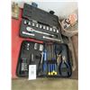 Image 2 : Small Tool Kit & Ratchet Set