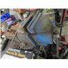Image 2 : Blue 6" Bench Vise w/Work Bench