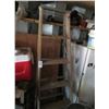 Image 1 : Wooden 6'  Stepladder