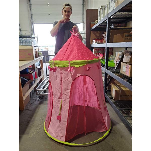 Kids Pink Castle Tent - OUT OF BOX - SOLD AS IS