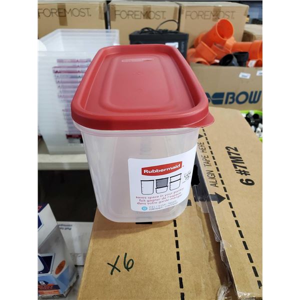 NEW Rubbermaid Stackable Food Storage Containers - Lot of 6- 2.5L Containers wth lids