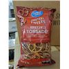 Image 2 : Great Value Lightly Salted Pretzel Twists 9x400g