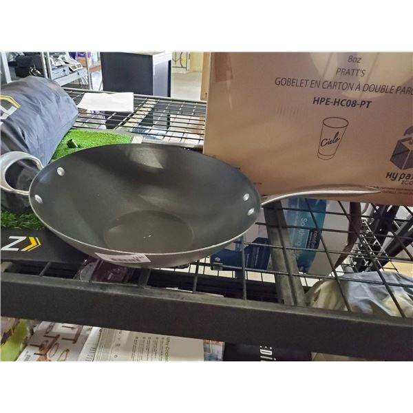 Nordic Ware Handled Wok Pan - OPEN/OUT OF BOX - SOLD AS IS