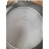 Image 2 : Nordic Ware Handled Wok Pan - OPEN/OUT OF BOX - SOLD AS IS