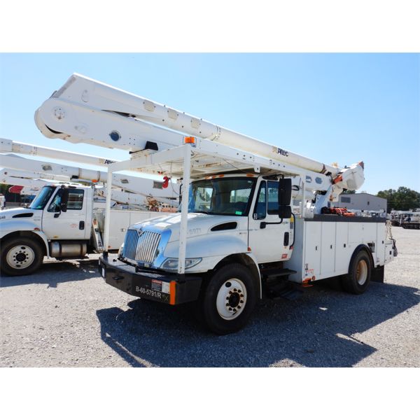 2014 INTERNATIONAL 4300 Bucket Truck