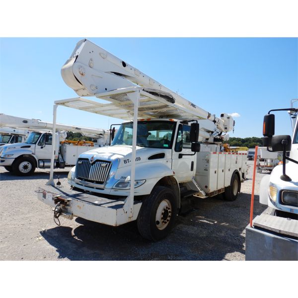 2012 INTERNATIONAL 4400 Bucket Truck