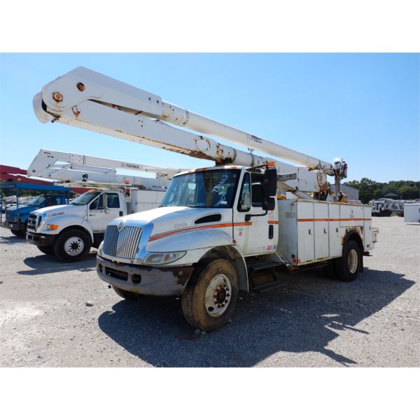 2007 INTERNATIONAL 4300 Bucket Truck