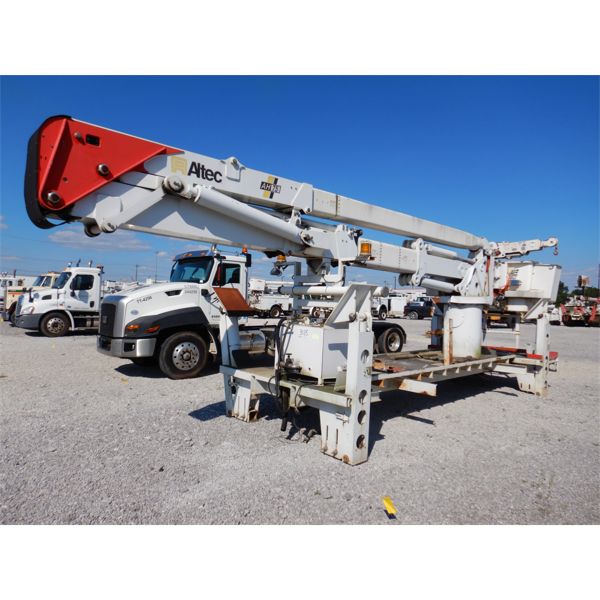 2010 ALTEC AH75 - J.M. Wood Auction Company, Inc.