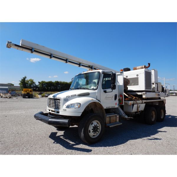 2015 FREIGHTLINER PRESSURE Drilling Truck