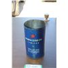 Image 2 : William Penn motor oil can