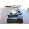 Image 2 : Wall mounted bakelite telephone