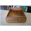 Image 3 : Wooden grapes crate (California)