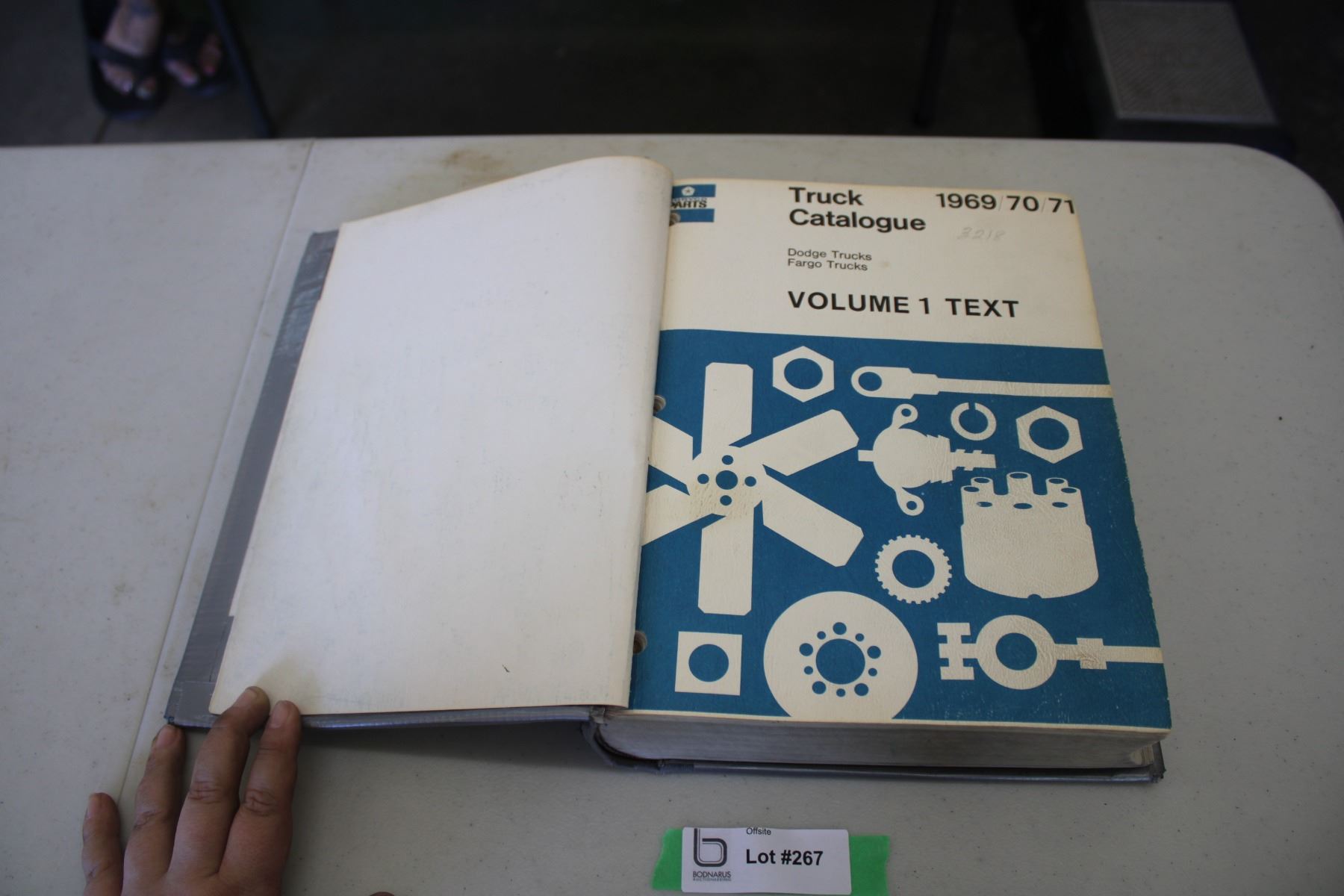 19697071 Dodge Fargo + Dodge Trucks Catalog