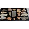Image 2 : Prehistoric Native American Tools and Arrowheads