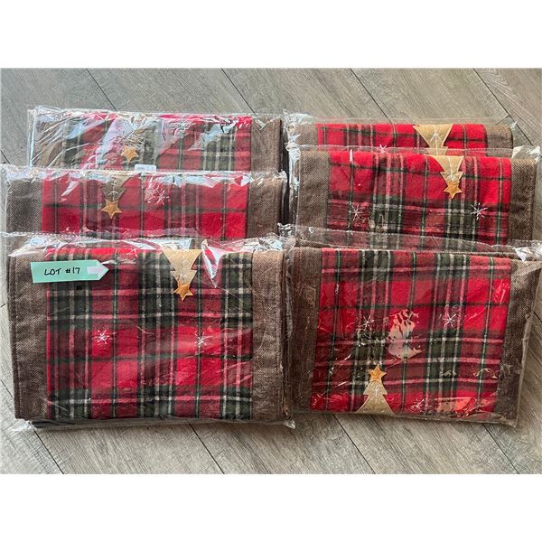 *NEW* Lot Of 6 Christmas Table Runners