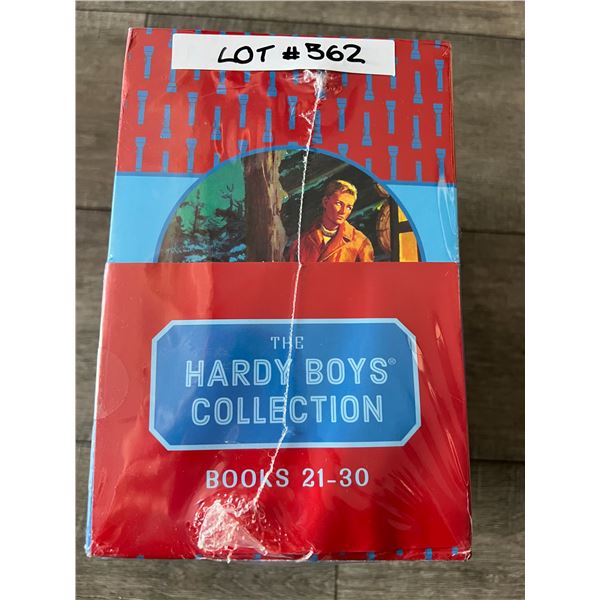 *NEW* Lot Of 1 Book Set - The Hardy Boys Collection